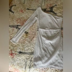 NWOT francesca’s x mi ami sparkly one sleeve formal dress